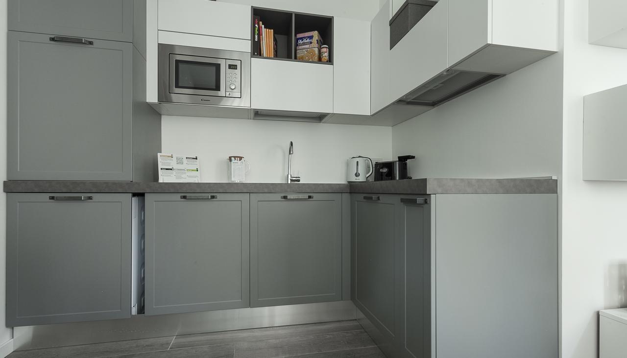 Italianway-Cadorna 10 Apartment Милано Екстериор снимка